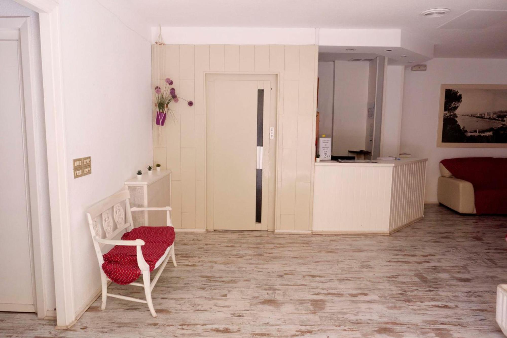 Hostal La Torre Benicàssim Eksteriør bilde